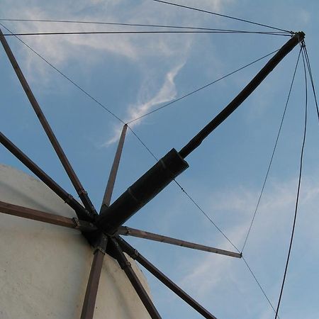 Milos Vaos Windmill Πλάκα Μήλου Εξωτερικό φωτογραφία