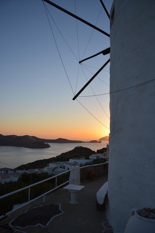 Milos Vaos Windmill Πλάκα Μήλου Εξωτερικό φωτογραφία